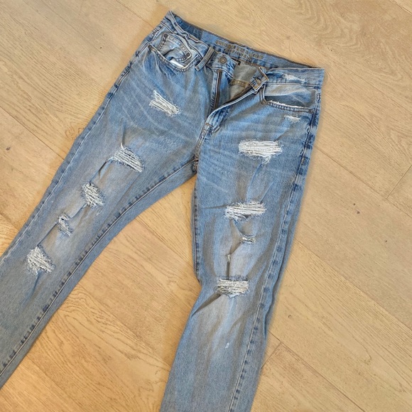 Men’s Distressed Denim Jeans - AEO - Picture 3 of 6